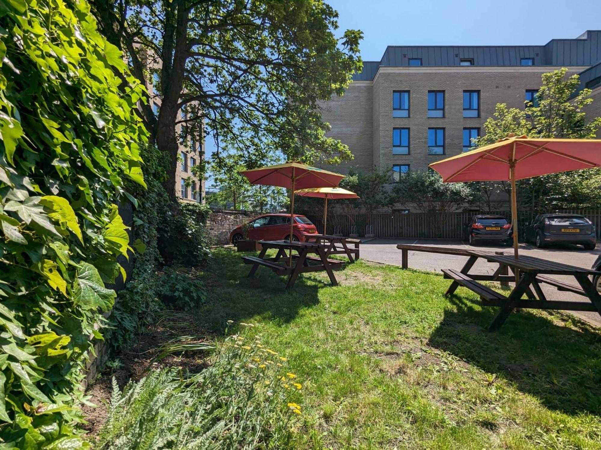 The Earl Of Derby Hotel Cambridge  Exterior photo